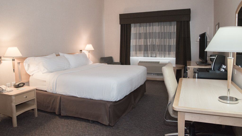 Doubletree By Hilton West Kelowna Exterior foto
